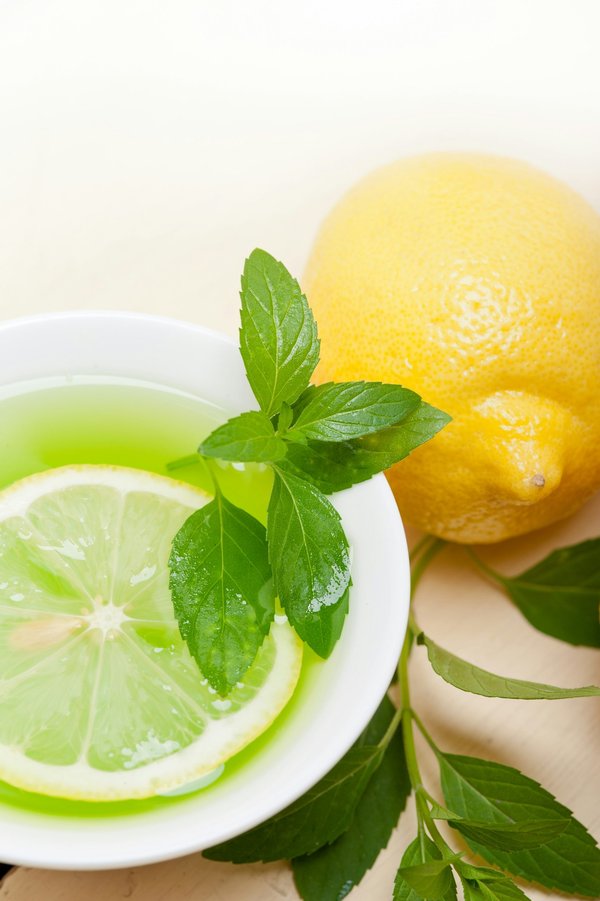Tisanes pour soulager syndrome prémenstruel : recettes naturelles